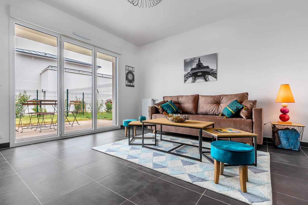 Ferrières-en-Brie King Size Bed - Free Private Parking - Garden & Terrace - 14Min From Disneyland מראה חיצוני תמונה